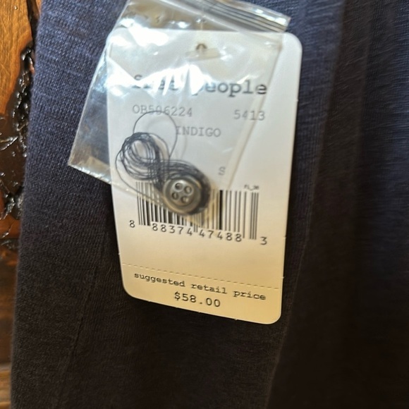 Free People Travelers Tank Top Navy Blue NWT size small 100% linen - Picture 3 of 5